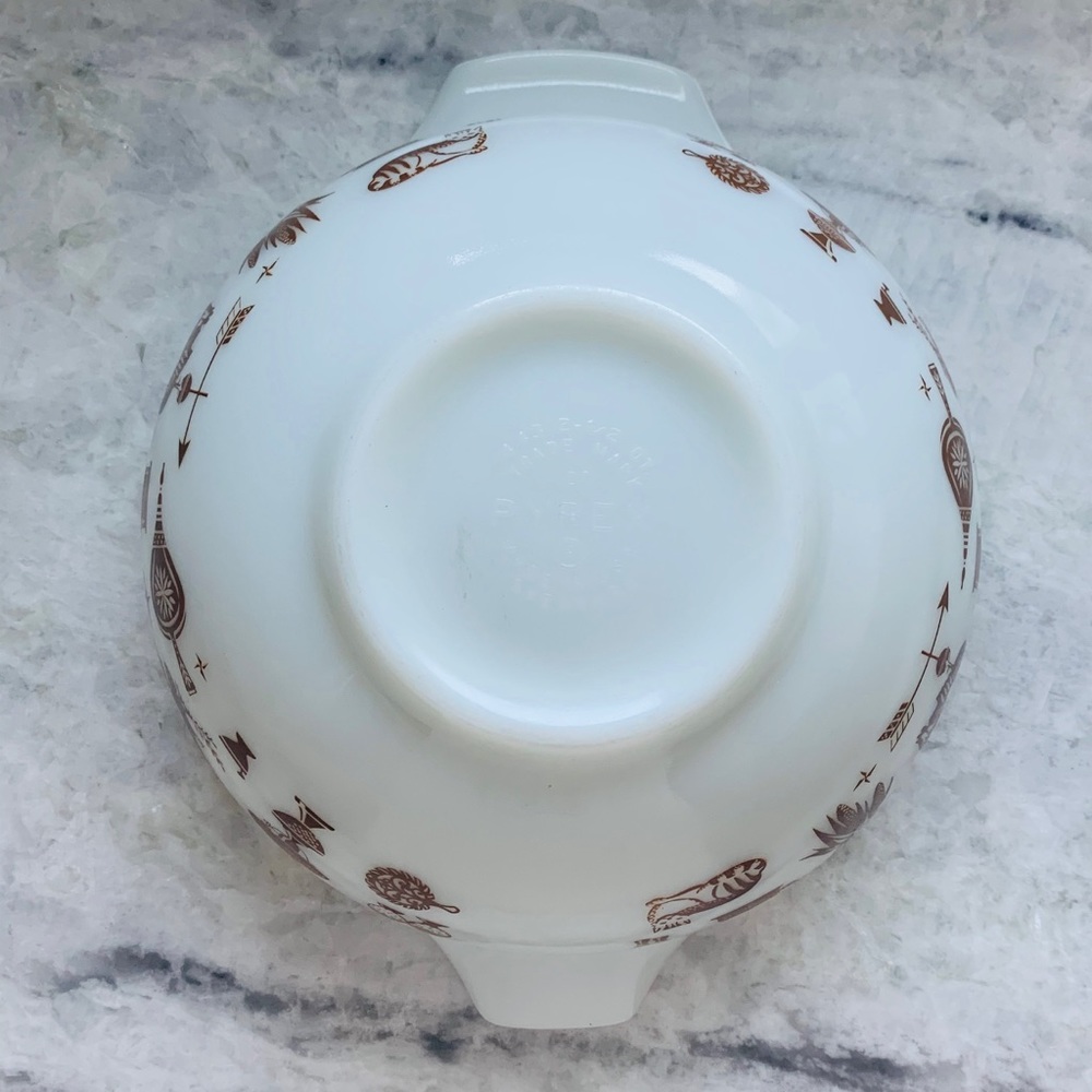 ❌Sold Vintage Pyrex Early American Cinderella Bowl - Picture 3 of 12